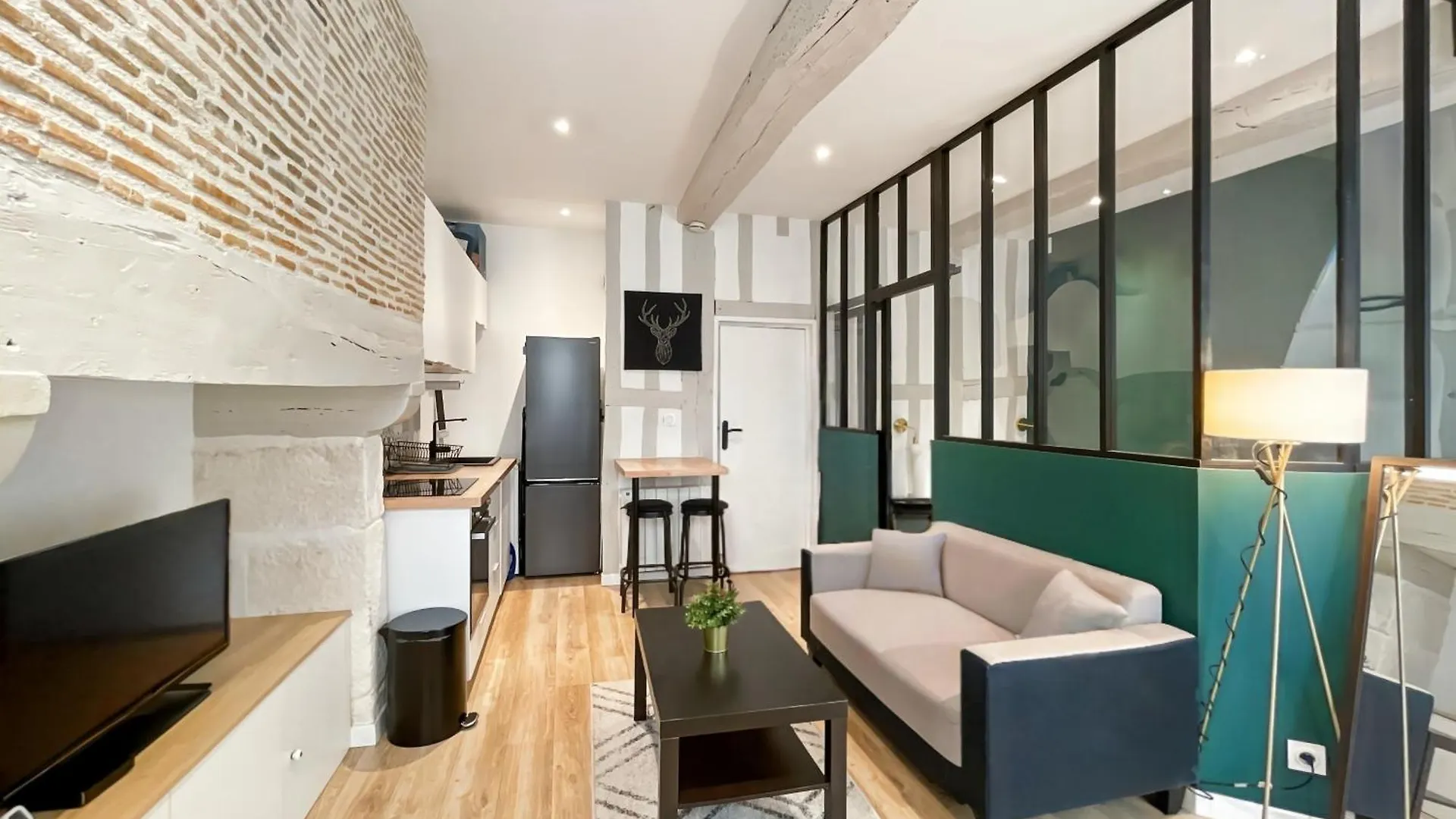 Apartamento La Perle Rennaise - Calme, Elegant, Coeur De Rennes